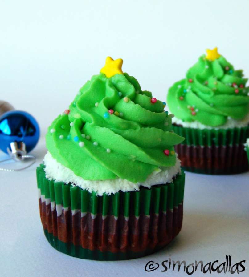 Christmas-Tree-Cupcakes-1