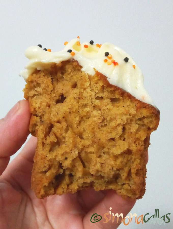 Pumpkin Cupcakes with Cream Cheese Frosting 5
