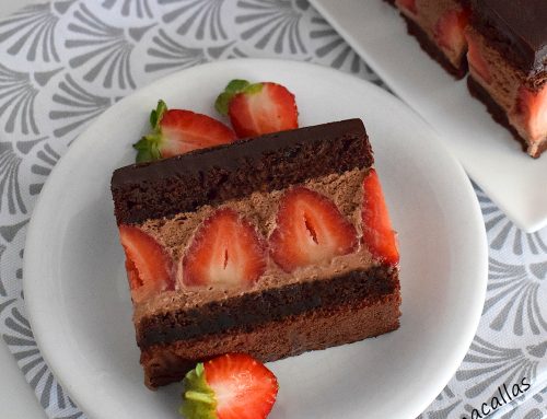 Prajitura cu capsune si ciocolata / Strawberry Cake