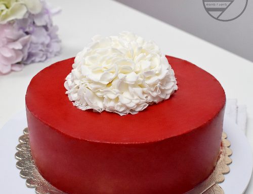 Red Velvet Cake Tort Catifea Rosie
