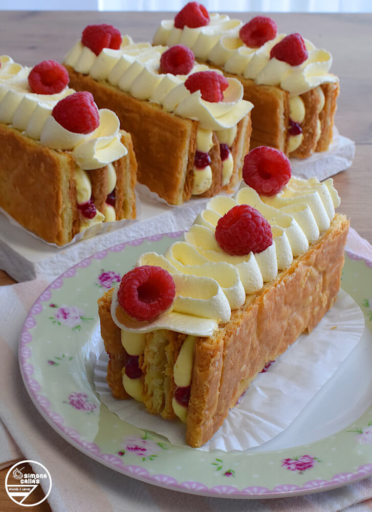 Millefeuille cu vanilie si zmeura Millefeuille cu vanilie si zmeura