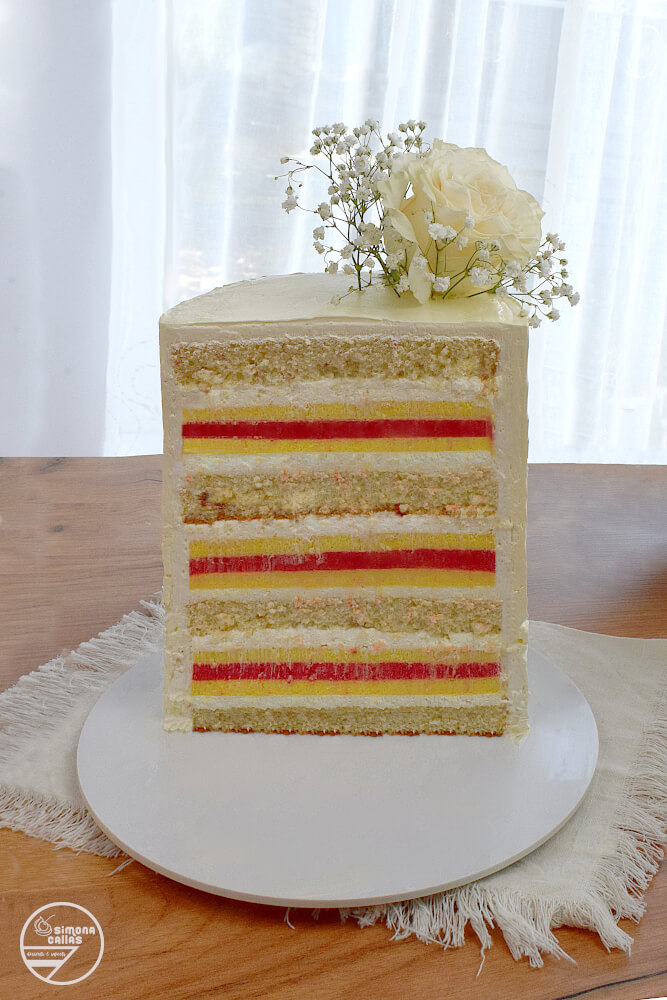 Tort cu zmeura mango si cocos Tort cu zmeura mango si cocos