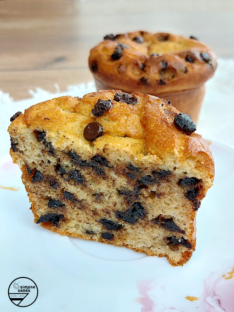 Briose dietetice cu ciocolata Briose dietetice cu ciocolata