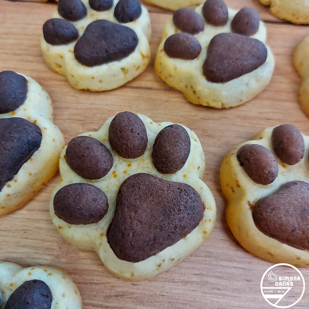 Fursecuri fragede labute de pisica Fursecuri fragede labute de pisica